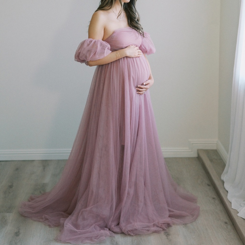 Elegant Pink Off-Shoulder Maternity Dress - Picture 5 of 7